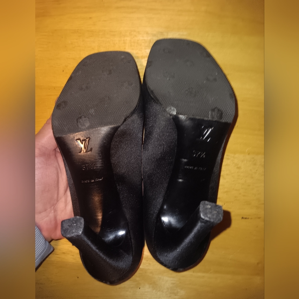 Louis Vuitton Satin Rhinestone Heels Size 37 1/2 - Picture 6 of 6